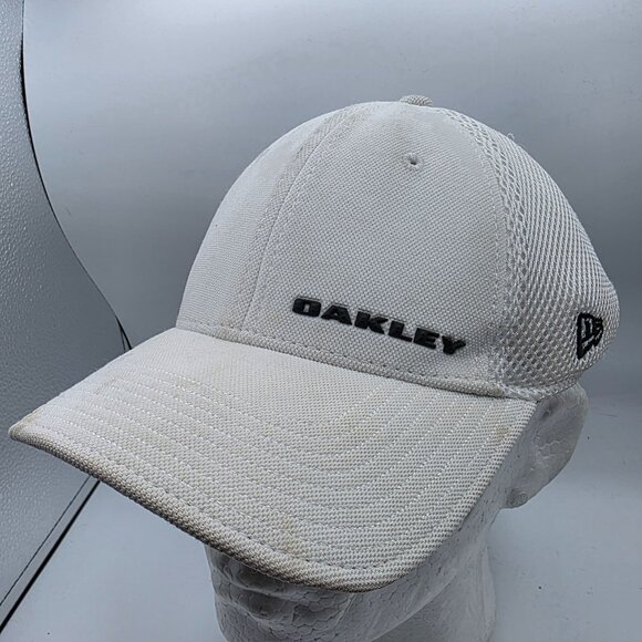 Oakley Silicon Bark Trucker Hat White Mesh Stretch Fit Medium Large Casual - Picture 1 of 10